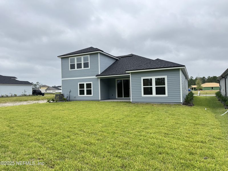 Exterior details and patio area of a home in , Green Cove Springs (Image 20).