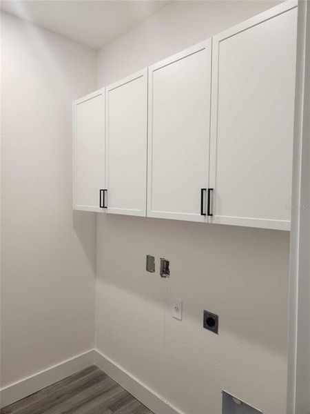 Spacious, unfurnished interior of a new home in , Homosassa (Image 16).