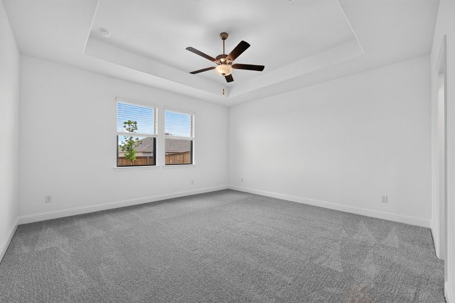 Spacious, unfurnished interior of a new home in Madero 50s, Fort Worth (Image 13).