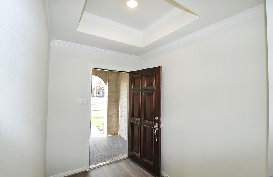 Spacious, unfurnished interior of a new home in , League City (Image 17).