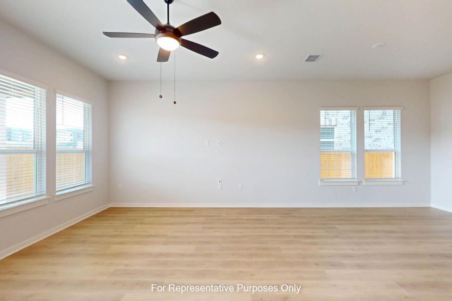 Spacious, unfurnished interior of a new home in Cedar Brook, Leander (Image 14).