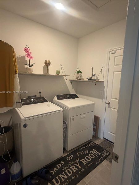 Furnished interior view inside a new home in , Haines City (Image 35).