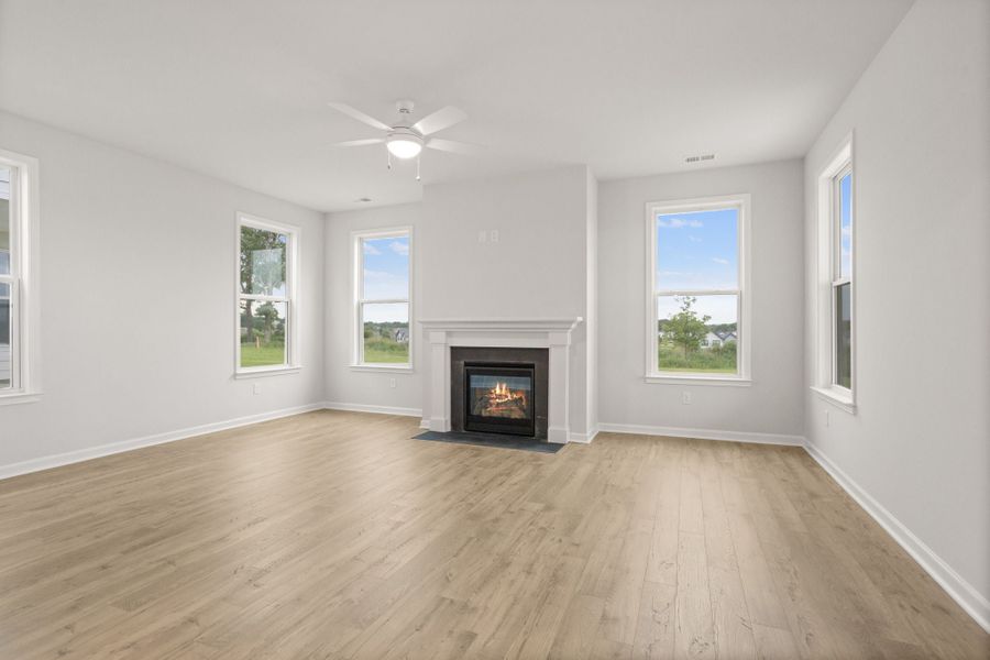 4br New Home in Seneca, SC.  - Slide 12