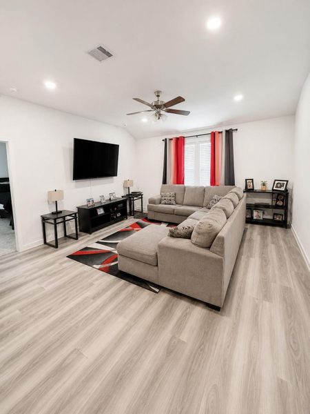 Furnished interior view inside a new home in Central Park, Texas City (Image 5). Furnished interior view inside a new home in Central Park, Texas City (Image 5).