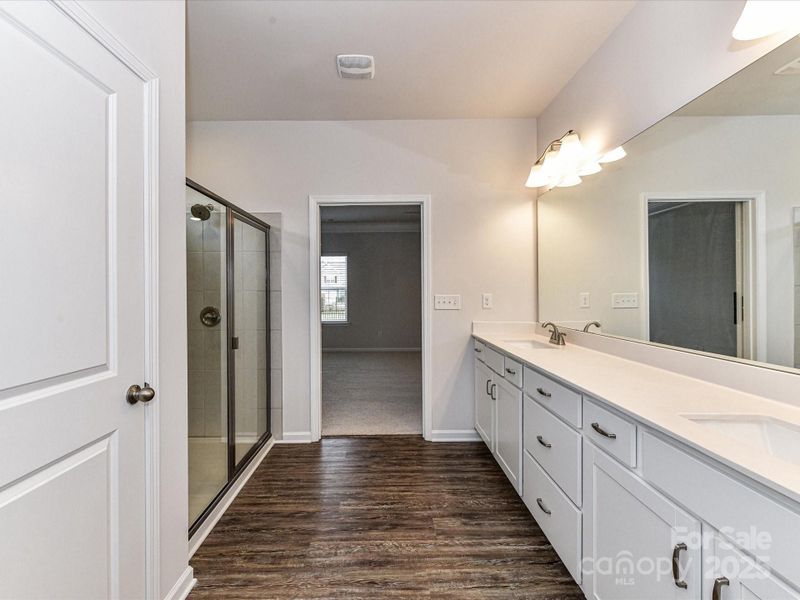 Furnished interior view inside a new home in , Midland (Image 7).
