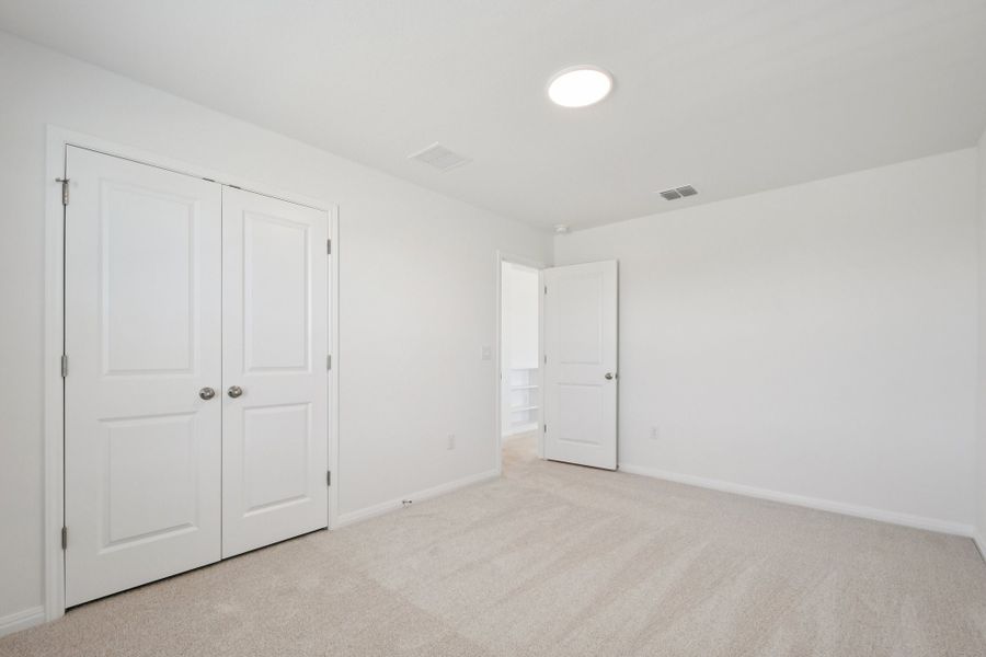 34 web or mls Young St S0704 034