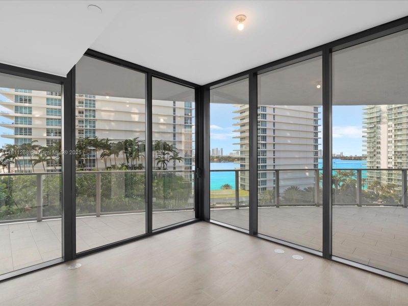 Image 32 of a home in Five Park.