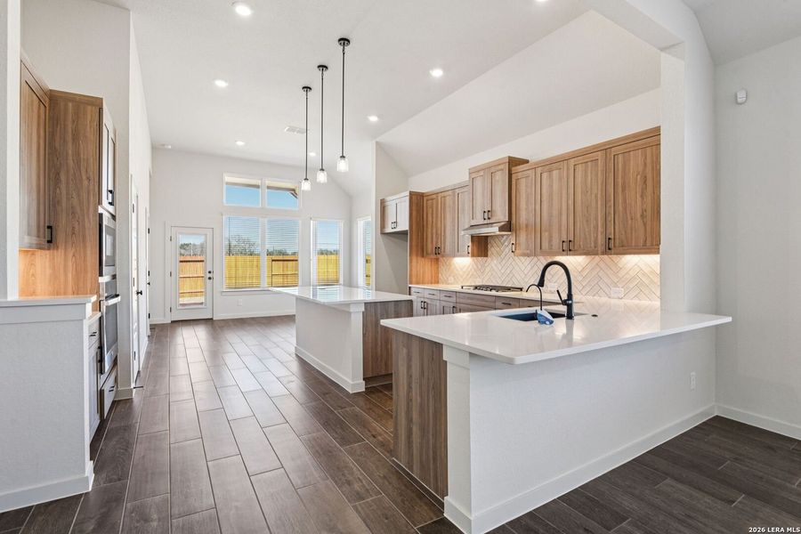Furnished interior view inside a new home in Stream Waters, Seguin (Image 8). Furnished interior view inside a new home in Stream Waters, Seguin (Image 8).
