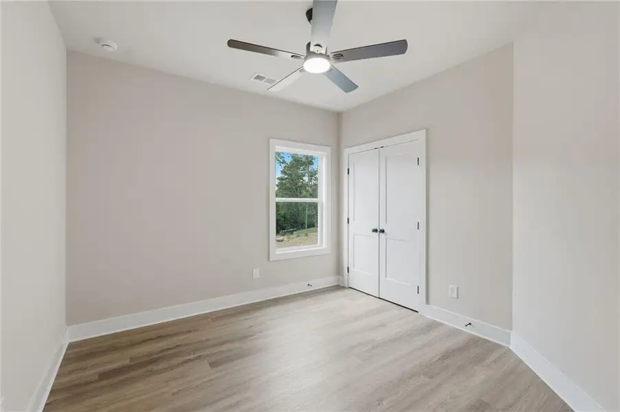 Spacious, unfurnished interior of a new home in , Gainesville (Image 26).