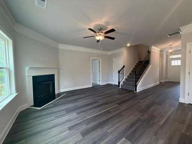 Spacious, unfurnished interior of a new home in Tuscany Hills, Douglasville (Image 16).