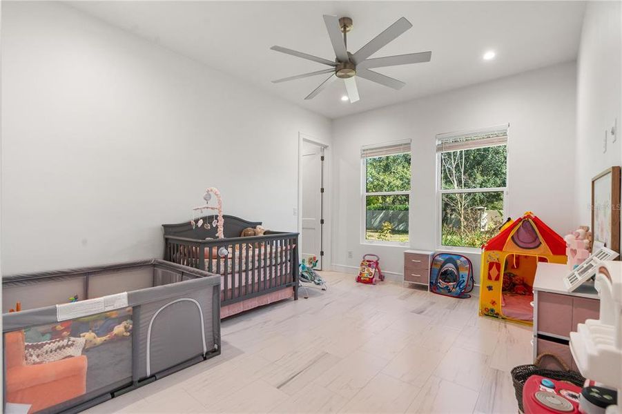 Furnished interior view inside a new home in , Land O' Lakes (Image 41).