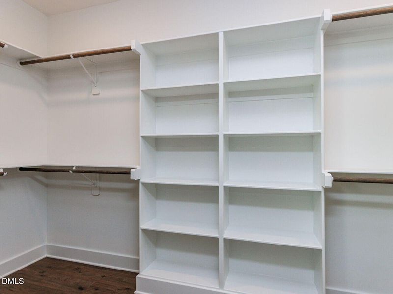 026-1280x960-primary-closet