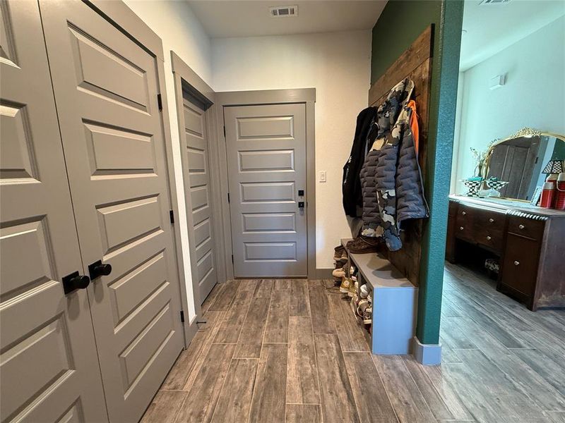 Furnished interior view inside a new home in , Tolar (Image 7).