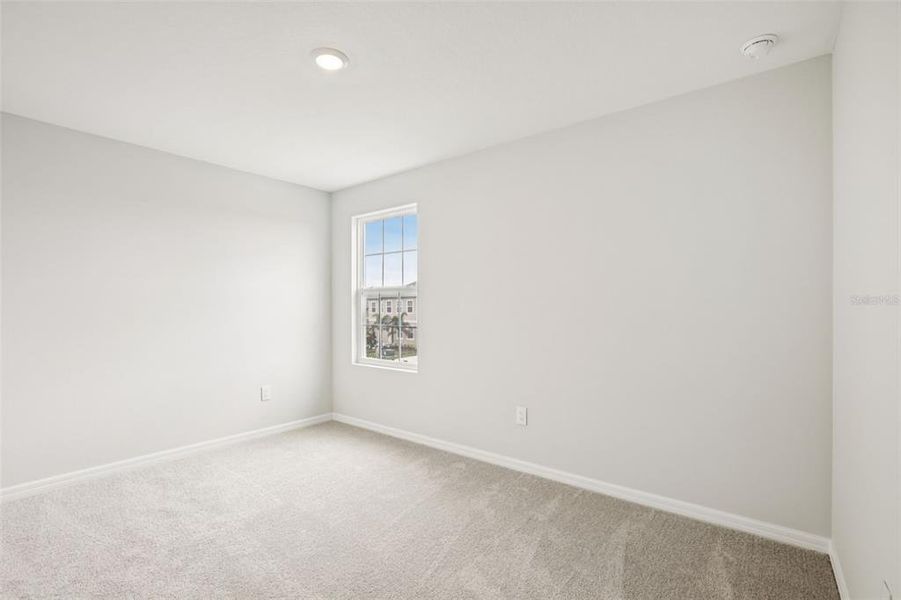 Spacious, unfurnished interior of a new home in Oakfield Trails, Parrish (Image 25).