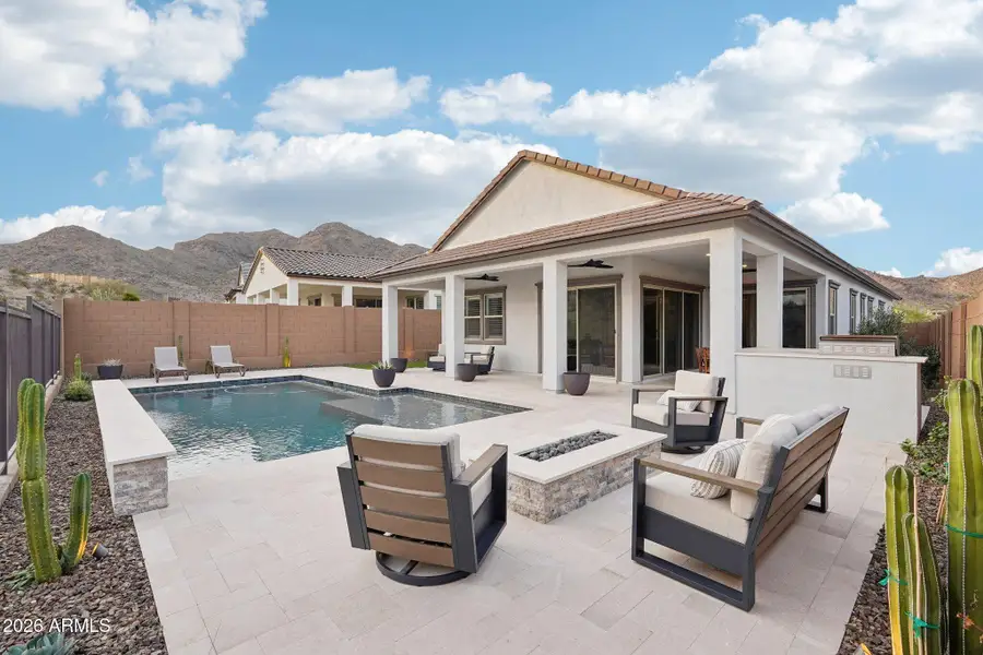 43-web-or-mls-W Roanoke Ave-S2901-043