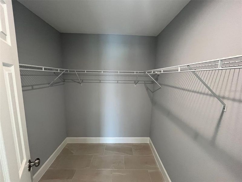 Spacious, unfurnished interior of a new home in , Port Charlotte (Image 10).