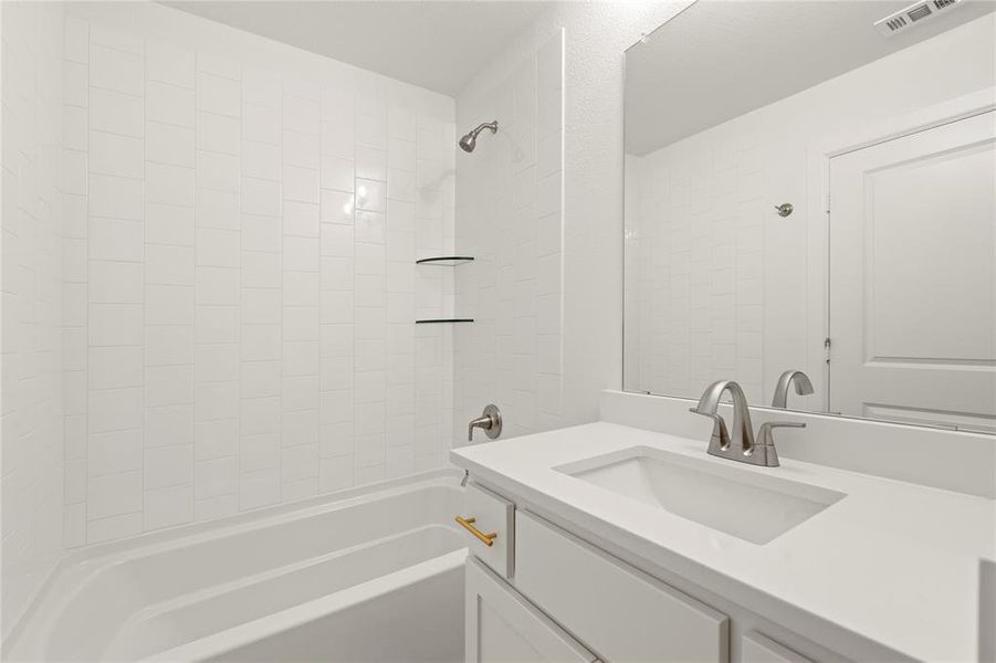 Furnished interior view inside a new home in Creekside, Royse City (Image 9).