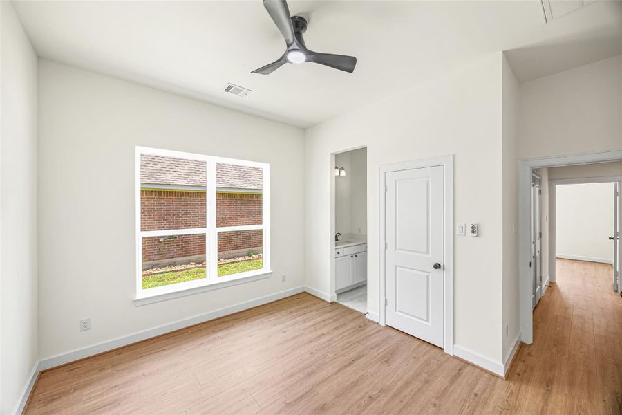 Spacious, unfurnished interior of a new home in , Montgomery (Image 20).