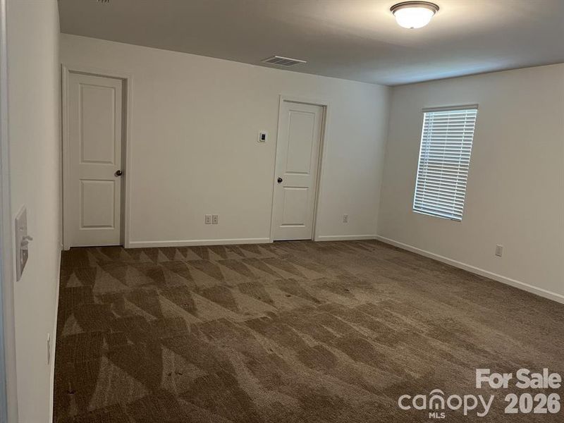 Spacious, unfurnished interior of a new home in , Charlotte (Image 13).