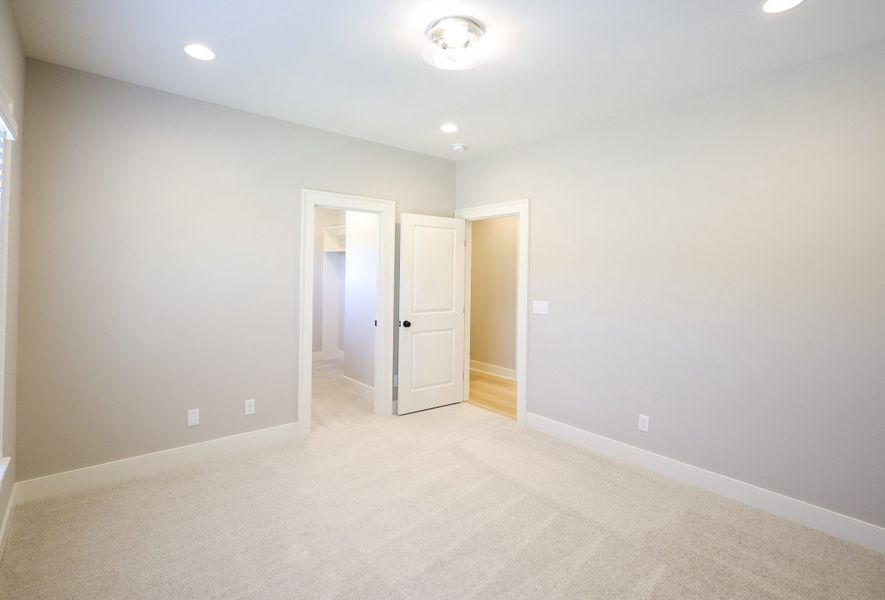 Spacious, unfurnished interior of a new home in Faith View, Ooltewah (Image 27).
