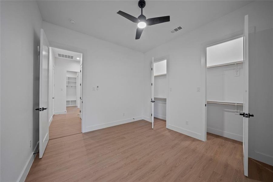 Spacious, unfurnished interior of a new home in , Dallas (Image 27). Spacious, unfurnished interior of a new home in , Dallas (Image 27).