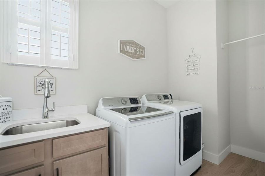 Close-up of interior finishes inside a home in , Weeki Wachee (Image 20).