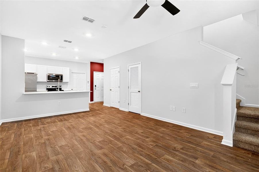 Spacious, unfurnished interior of a new home in , Middleburg (Image 17). Spacious, unfurnished interior of a new home in , Middleburg (Image 17).
