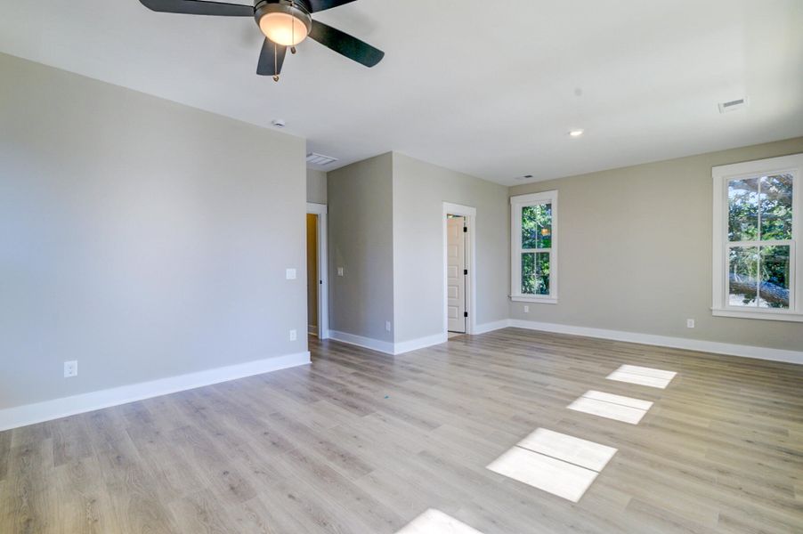 Spacious, unfurnished interior of a new home in , Charleston (Image 38).