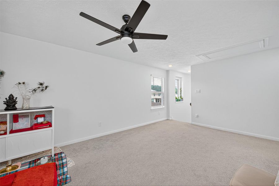 Image 37 of a home in Creekside Court. Image 37 of a home in Creekside Court.