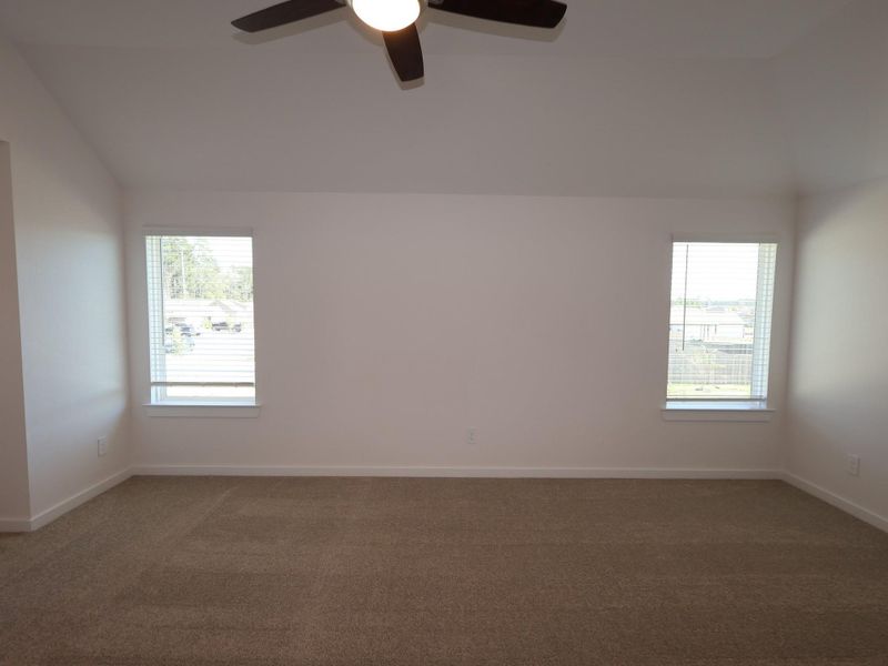 Spacious, unfurnished interior of a new home in Pinewood at Grand Texas, New Caney (Image 7).