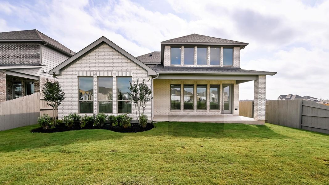 Exterior details and patio area of a home in Flora 50', Hutto (Image 3).