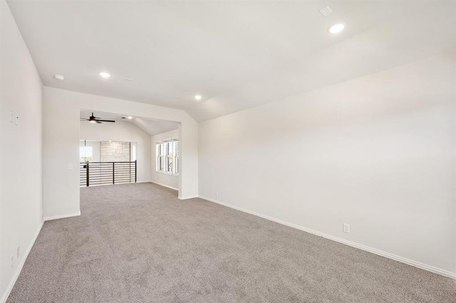 Spacious, unfurnished interior of a new home in Villages of Walnut Grove, Midlothian (Image 32). Spacious, unfurnished interior of a new home in Villages of Walnut Grove, Midlothian (Image 32).