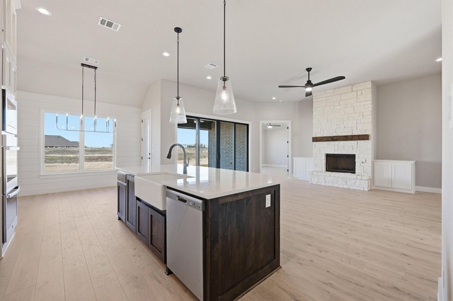 Furnished interior view inside a new home in Rocky Top Ranch, Azle (Image 4). Furnished interior view inside a new home in Rocky Top Ranch, Azle (Image 4).