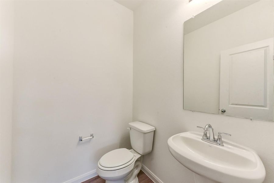 Furnished interior view inside a new home in King Oaks Village, Baytown (Image 8).