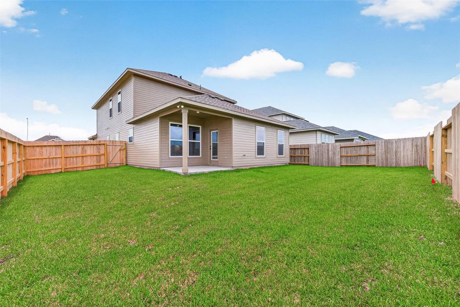Exterior details and patio area of a home in , Bonney (Image 25).