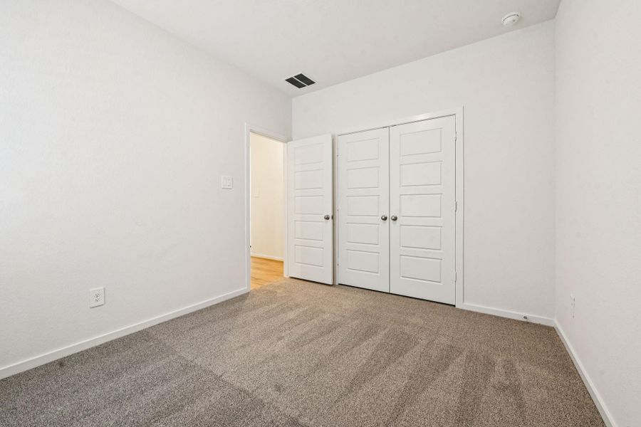 Spacious, unfurnished interior of a new home in Granger Pointe - Traditional Series, Conroe (Image 29).