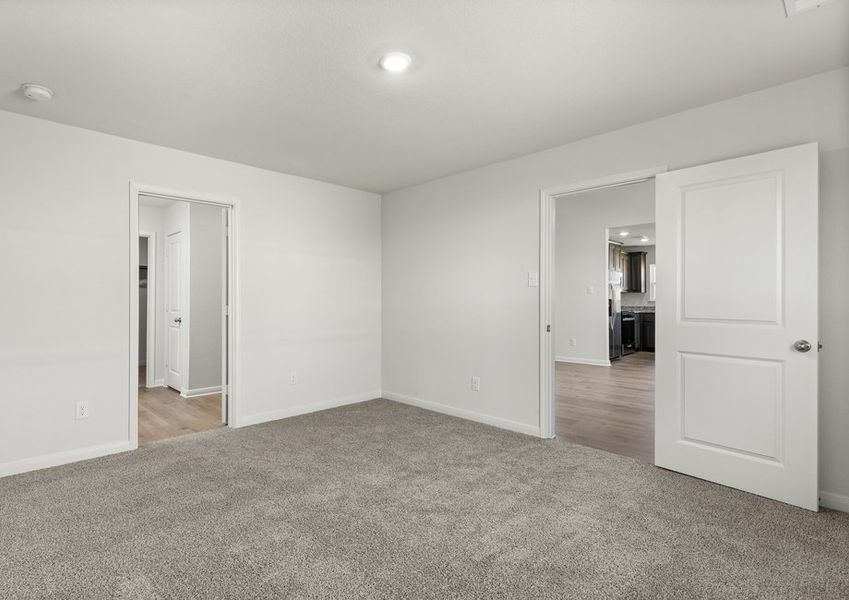 The master suite has a large bedroom, ensuite bathroom and walk-in closet. The master suite has a large bedroom, ensuite bathroom and walk-in closet.