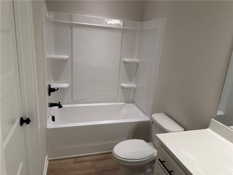 Image 122 of a home in Rosewood Lake Estates.