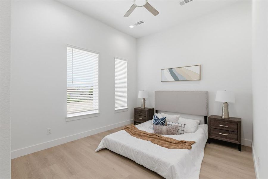 Furnished interior view inside a new home in , Dallas (Image 6).