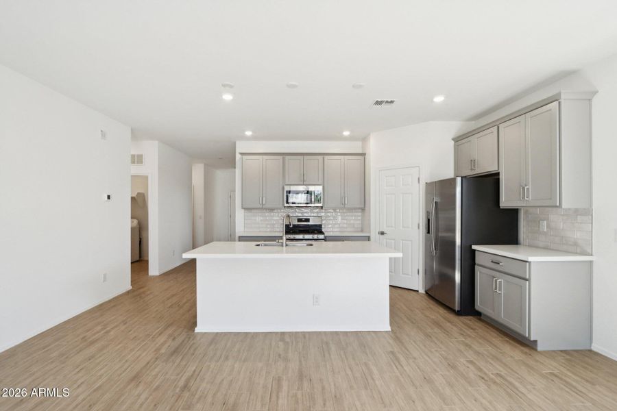 12-web-or-mls-N Eva Ln-S2510-012