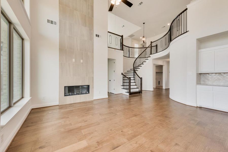 Spacious, unfurnished interior of a new home in Park Trails, Forney (Image 21). Spacious, unfurnished interior of a new home in Park Trails, Forney (Image 21).