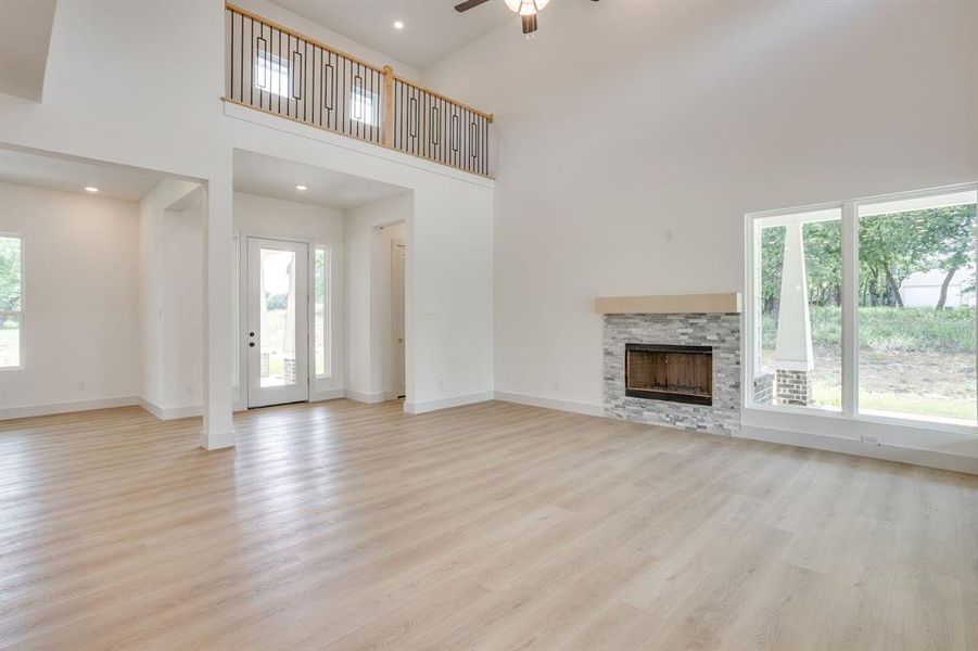 Spacious, unfurnished interior of a new home in , Sunset (Image 21).