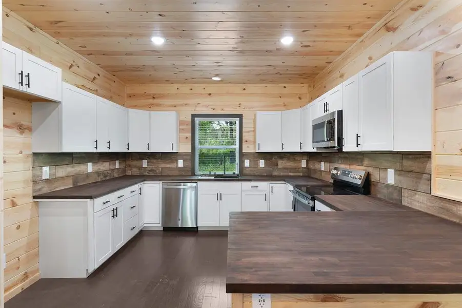 Furnished interior view inside a new home in , Winnsboro (Image 5).