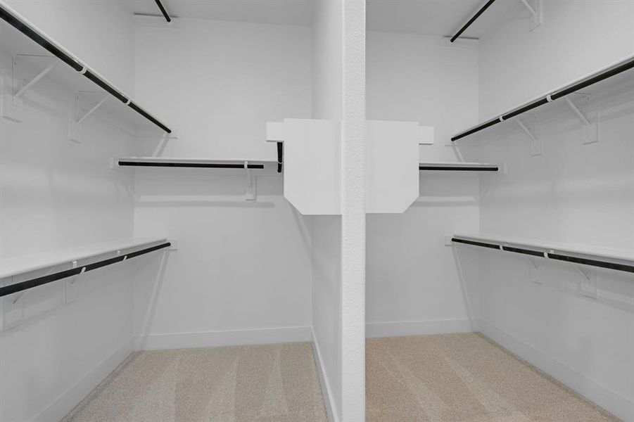 Furnished interior view inside a new home in Springside Estates II, Waxahachie (Image 10). Furnished interior view inside a new home in Springside Estates II, Waxahachie (Image 10).