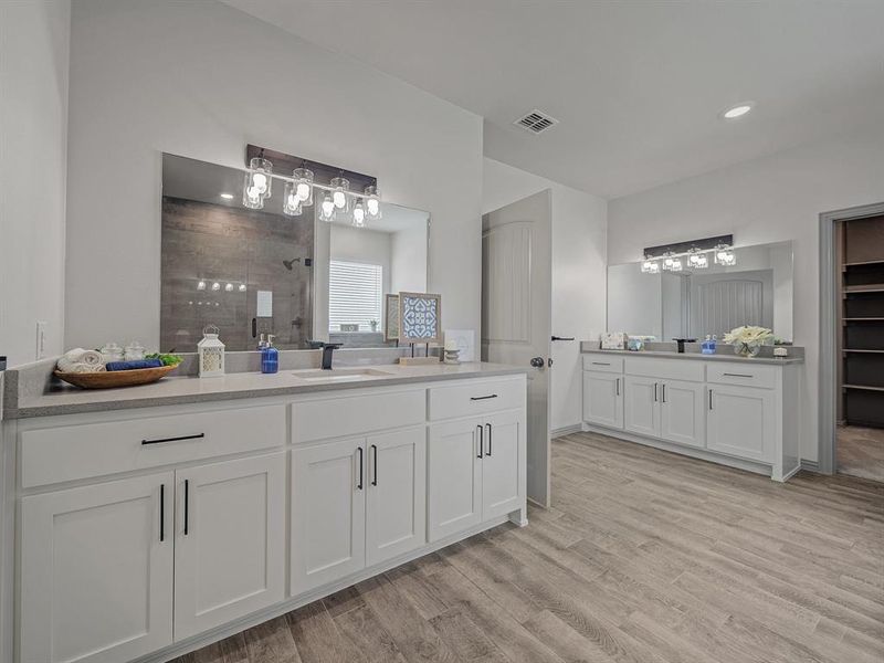 Furnished interior view inside a new home in , Celeste (Image 9).