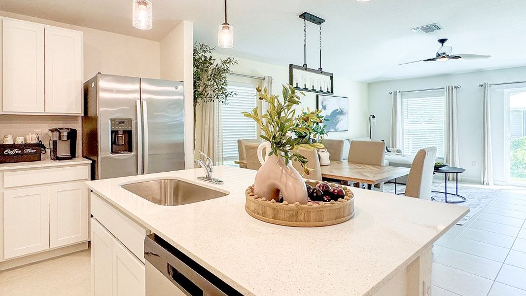 Florida Core L007 Delano Kitchen 1of6 F1 Base2 10 31 25