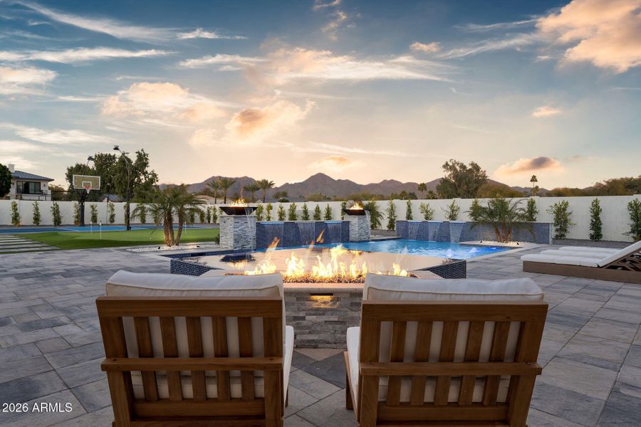 102-web-or-mls-53- E Charter Oak Rd (1)