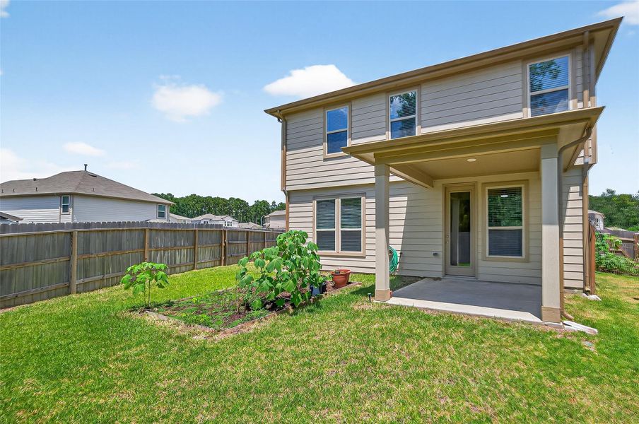 Front exterior of a new home in Creekside Court, Magnolia, TX, highlighting curb appeal (Image 23). Front exterior of a new home in Creekside Court, Magnolia, TX, highlighting curb appeal (Image 23).