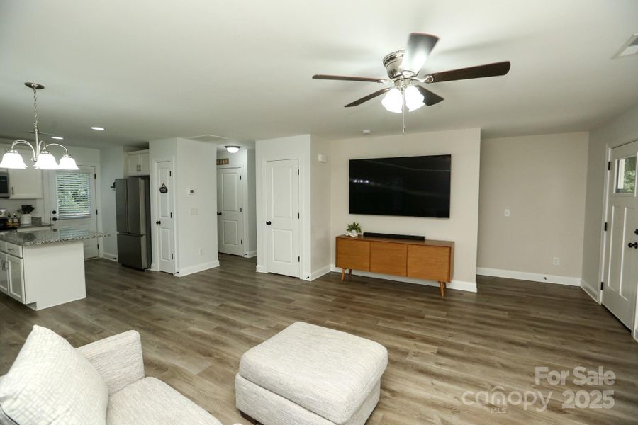 Furnished interior view inside a new home in , Kannapolis (Image 13).