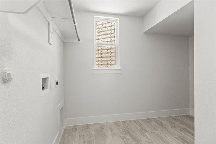 Spacious, unfurnished interior of a new home in Lyons Crest Estates, Garland (Image 34). Spacious, unfurnished interior of a new home in Lyons Crest Estates, Garland (Image 34).